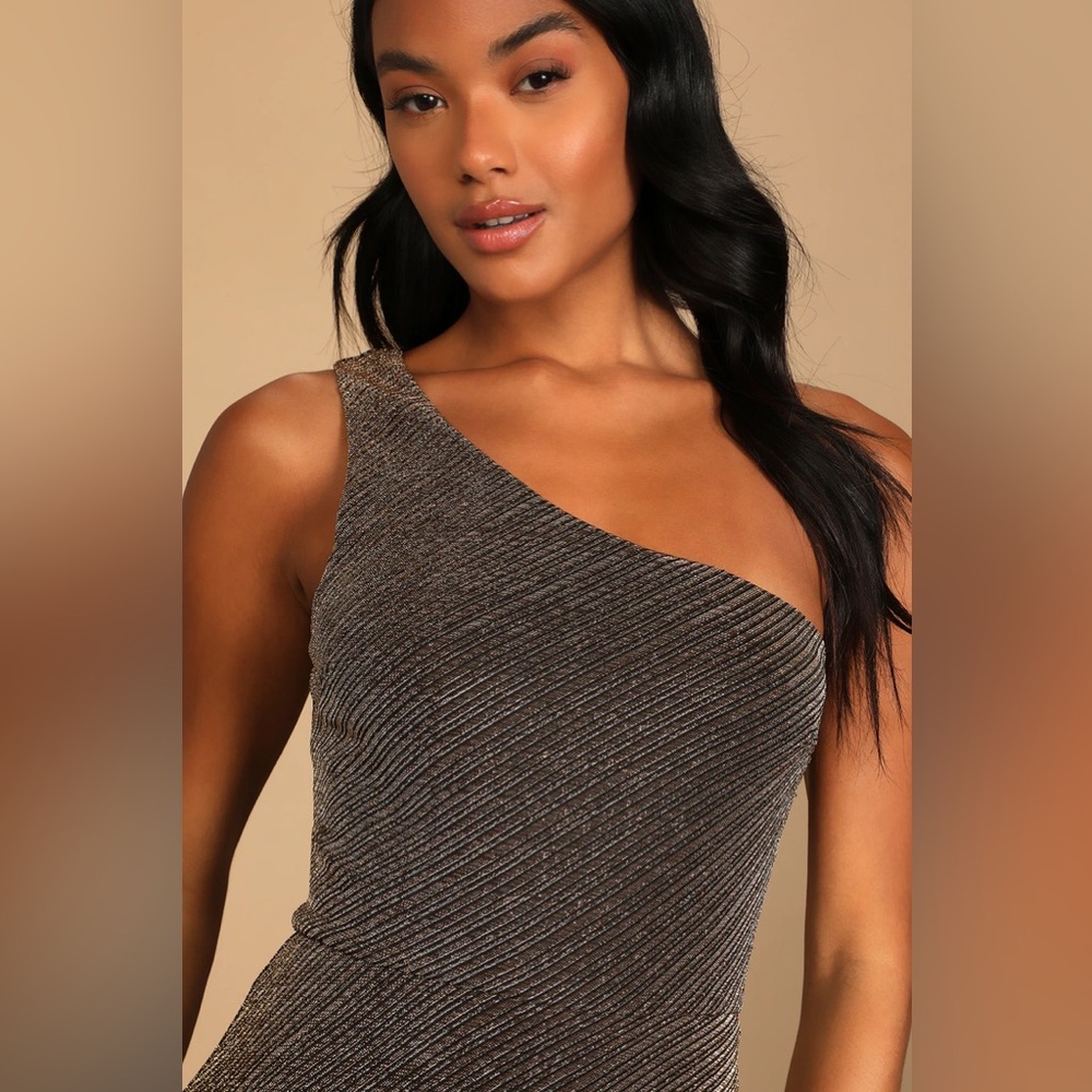 Lulu's Win Me Over Black and Gold One-Shoulder Maxi Dress/prom dress - Picture 4 of 12